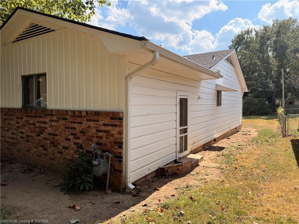 affordable house under $150,000 Van Buren Arkansas