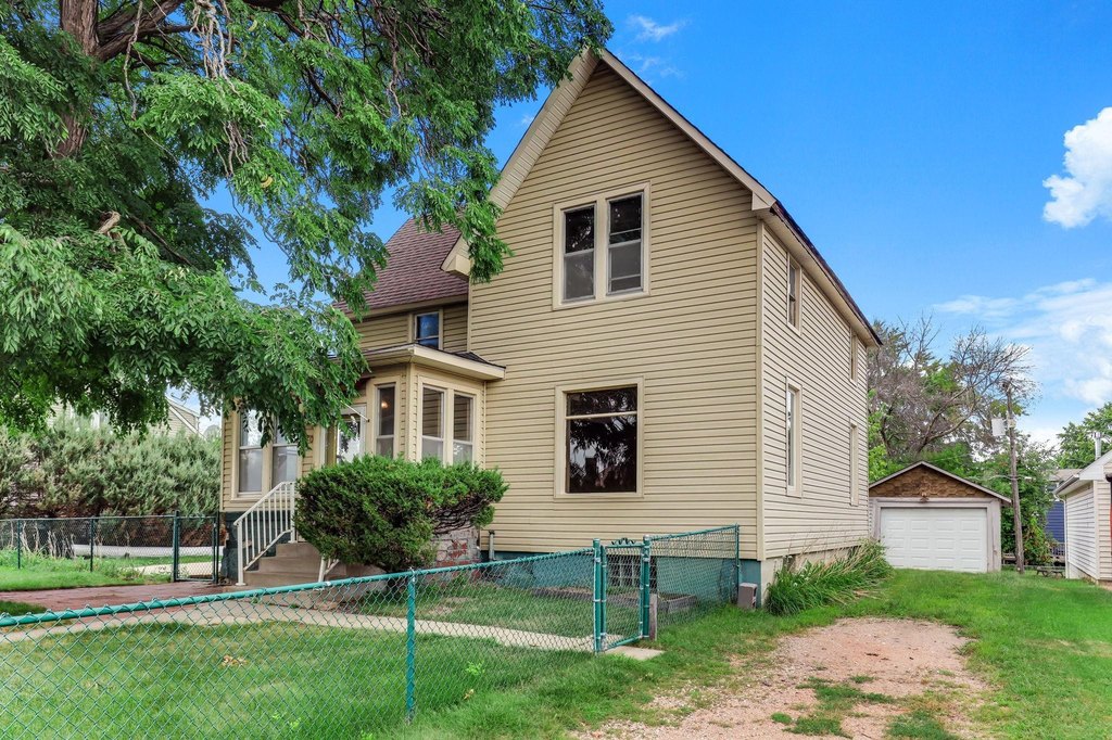 Norwood Young America Minnesota housing under 150000