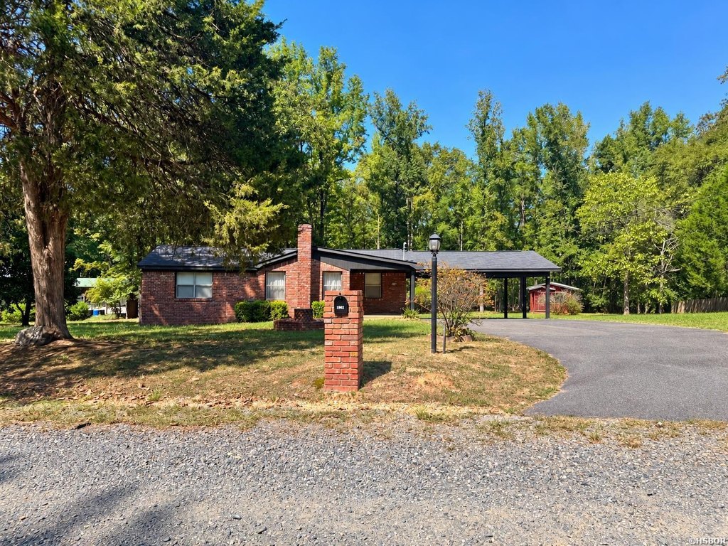 under 150000 housing Traskwood Arkansas