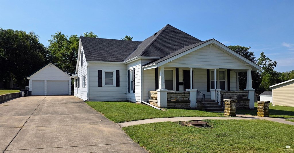 cheap housing under $150,000 Frankfort Kansas