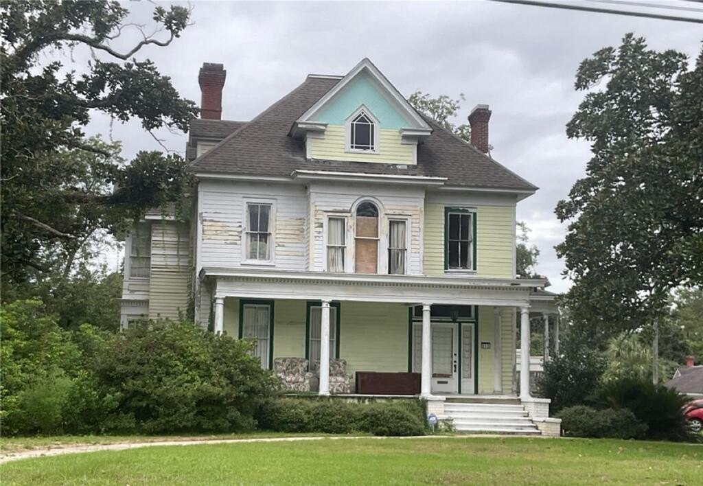 Douglas Georgia housing under 150000
