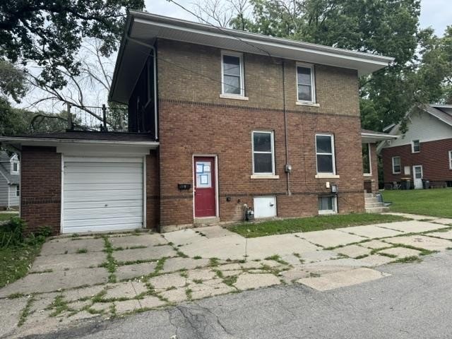 under 150000 housing Mason City Iowa