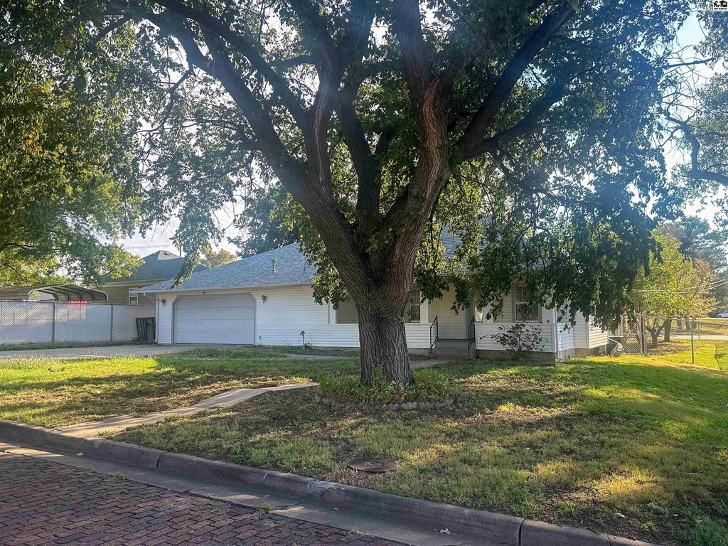 under 150K cheap property Pratt Kansas