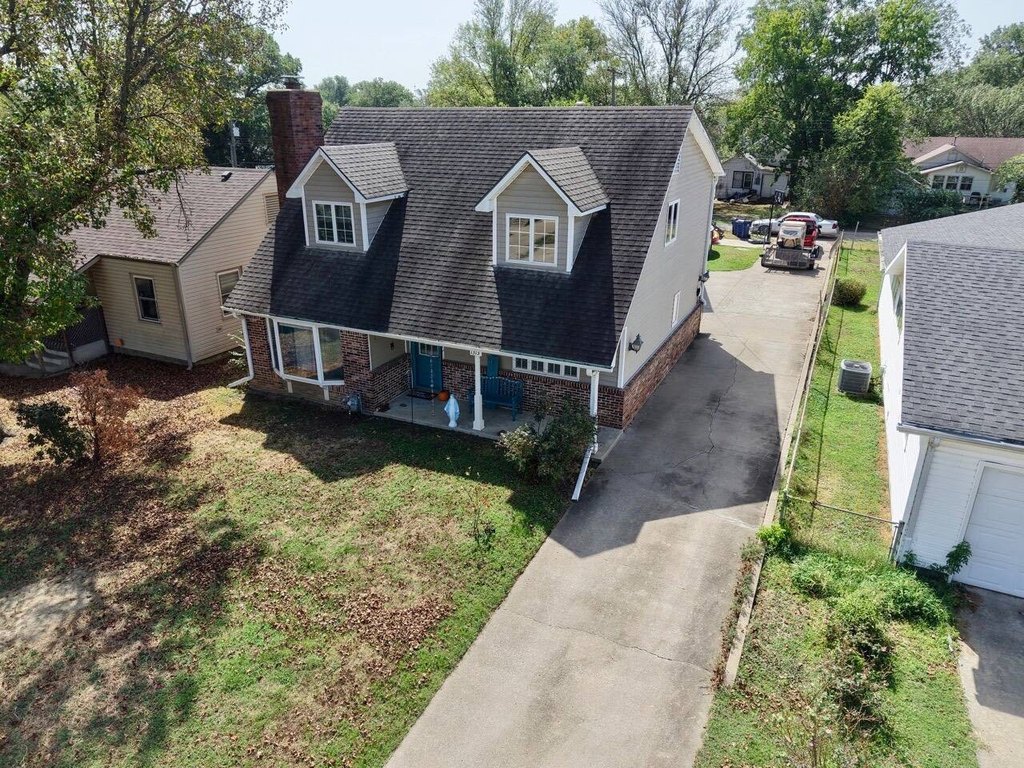 cheap housing under 150K Coffeyville Kansas