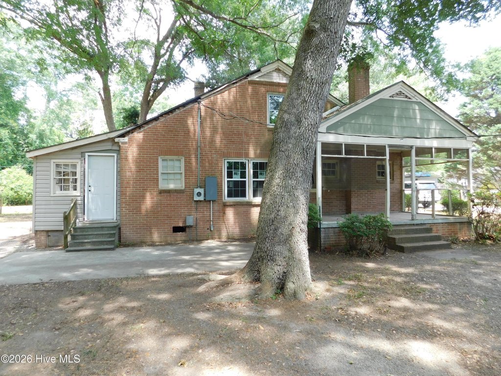 Laurinburg house under 150K North Carolina