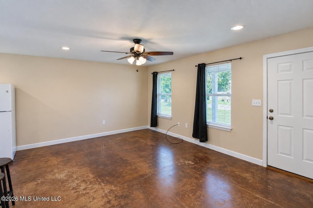 housing in Lucedale Mississippi under 150000