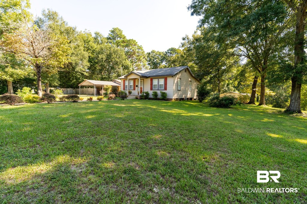 housing in Chickasaw Alabama under 150000