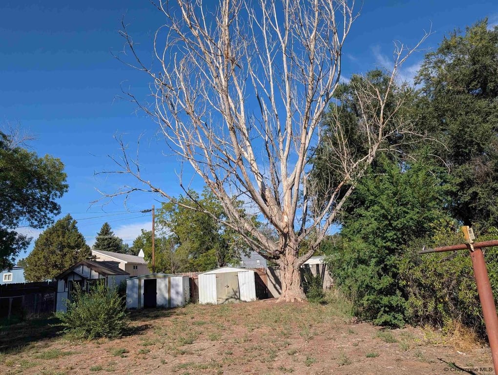 cheap housing under 150K Torrington Wyoming