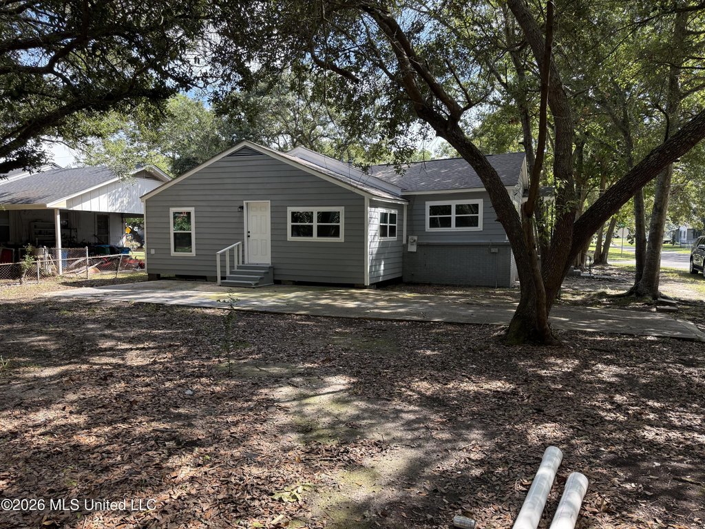 affordable house under $150,000 in Pascagoula Mississippi