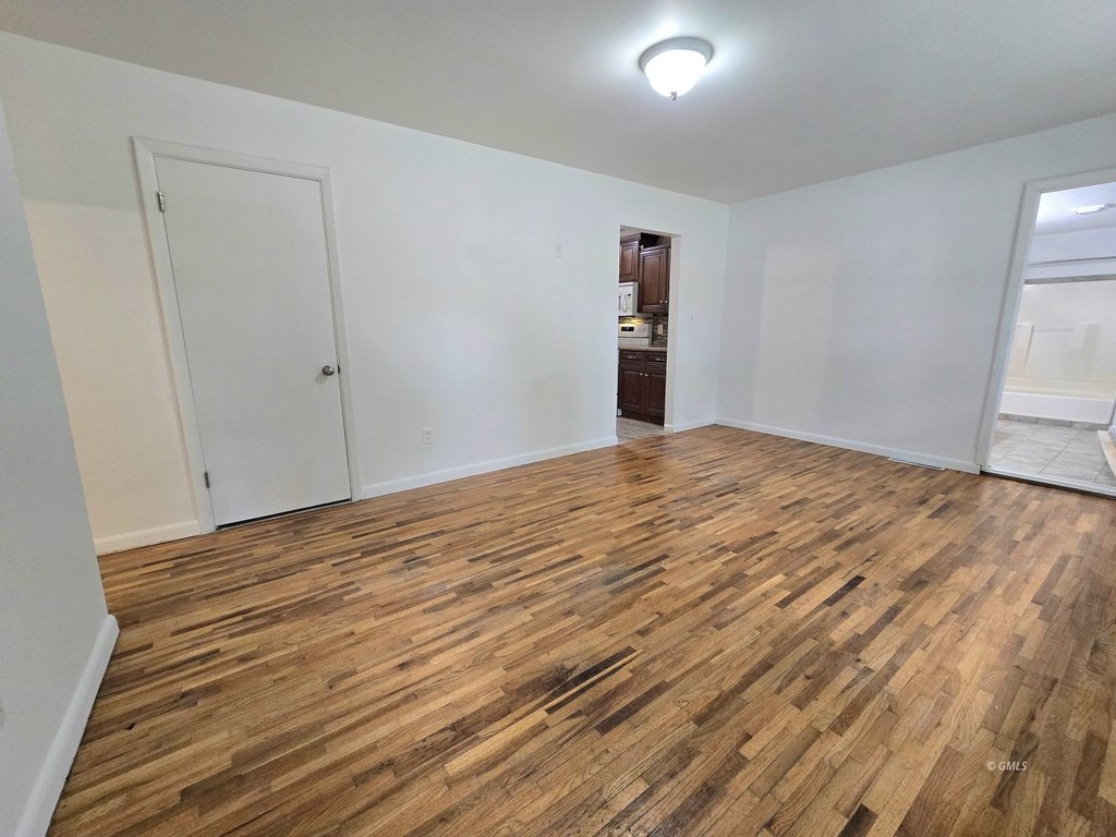 cheap housing under $150,000 Glendive Montana