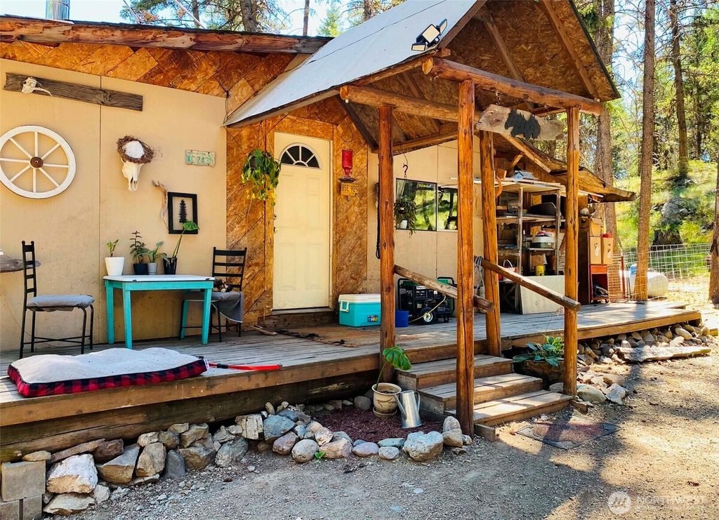 Washington house under 150K Oroville