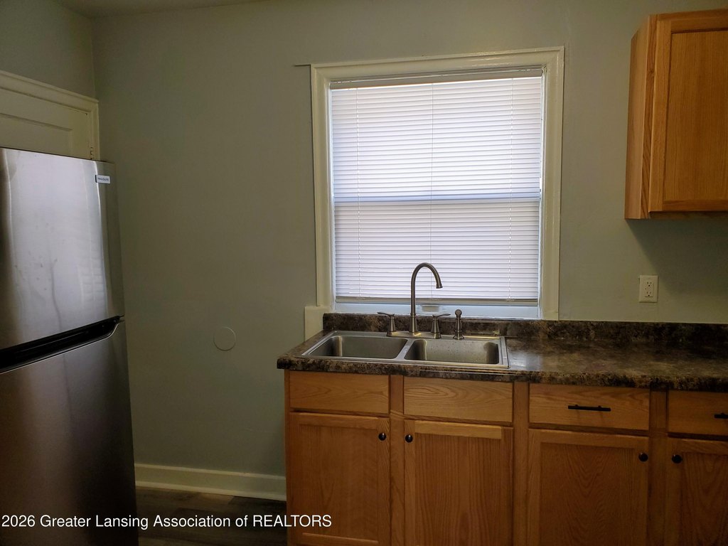 cheap housing under $150,000 Lansing Michigan