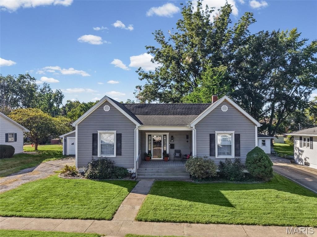 under 150000 housing Nashville Illinois
