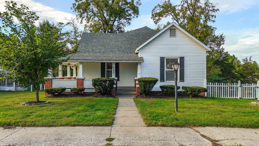 Huntsville Missouri housing under 150000