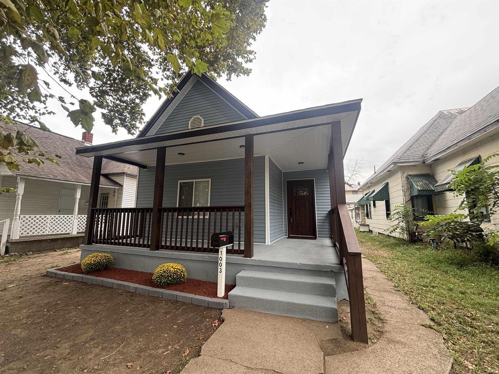 Vincennes Indiana housing under 150000