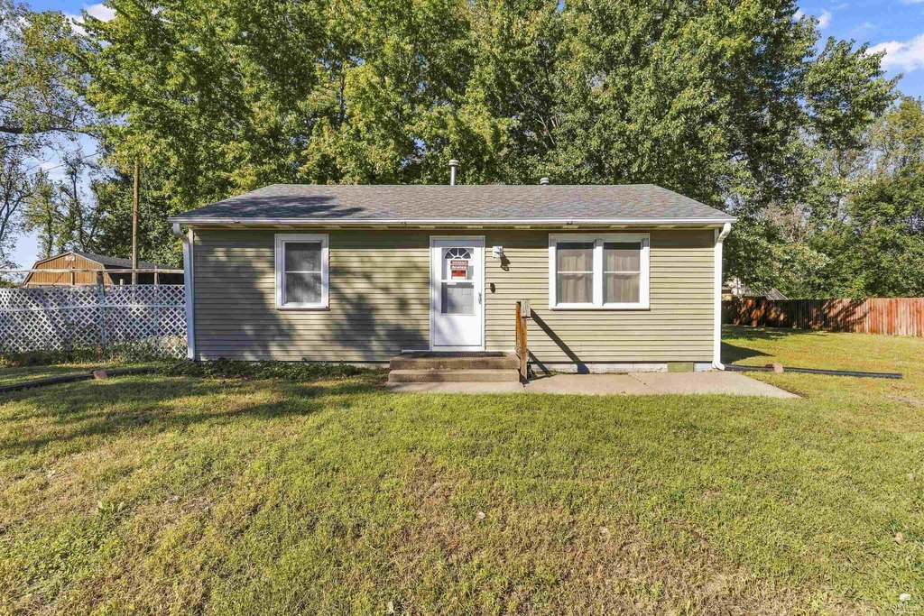 cheap housing under $150,000 Manhattan Kansas
