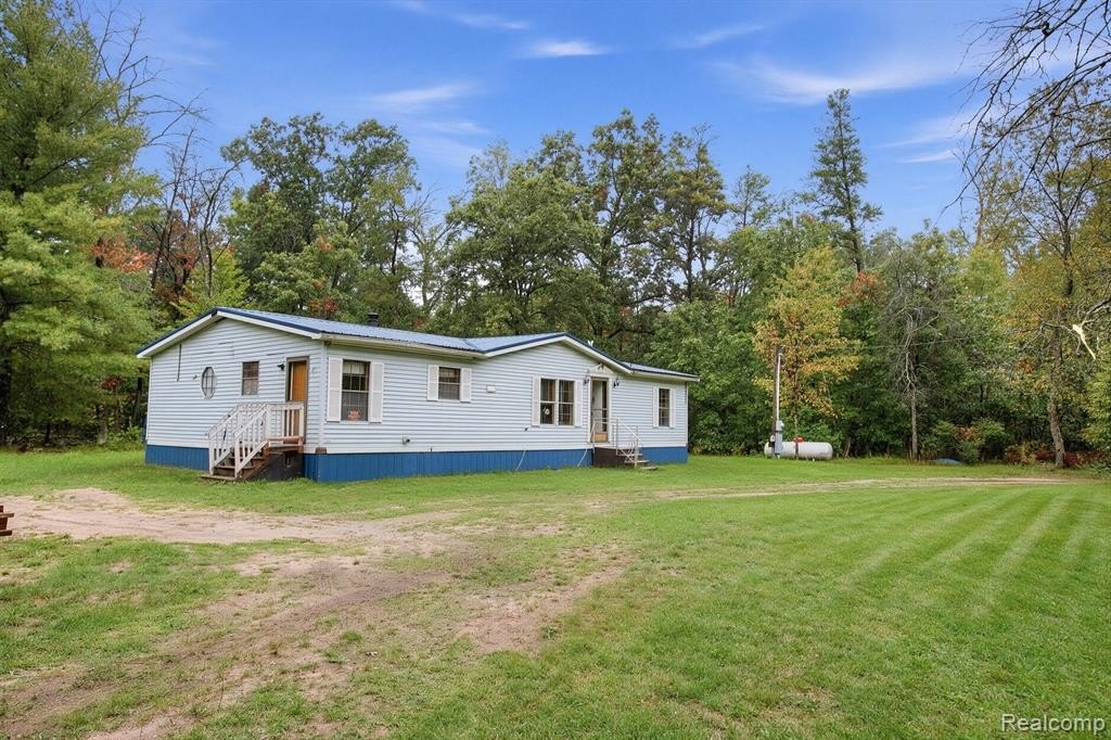Michigan house under 150K Cherry Valley Township