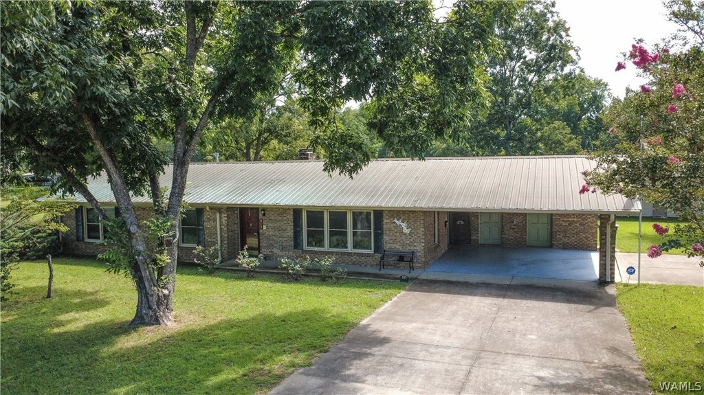 under 150000 housing Aliceville Alabama