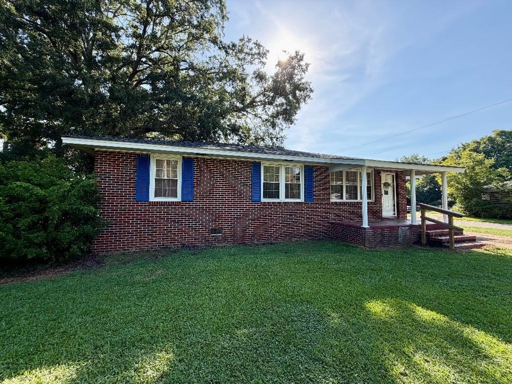 under 150000 housing Calhoun Falls South Carolina