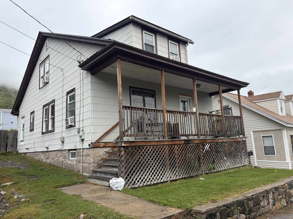 New Hampshire house under 150K Berlin