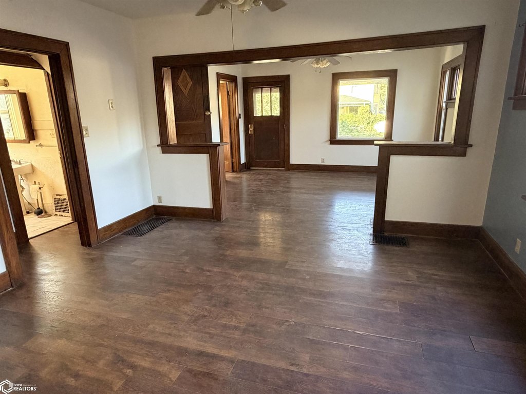 Fairfield Iowa home under 150000