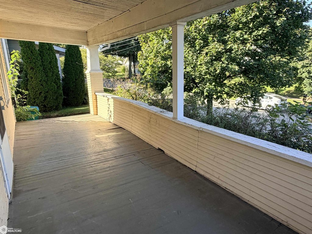 cheap housing under $150,000 Fairfield Iowa