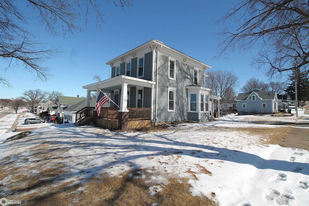 under $150,000 cheap property Stanton Iowa