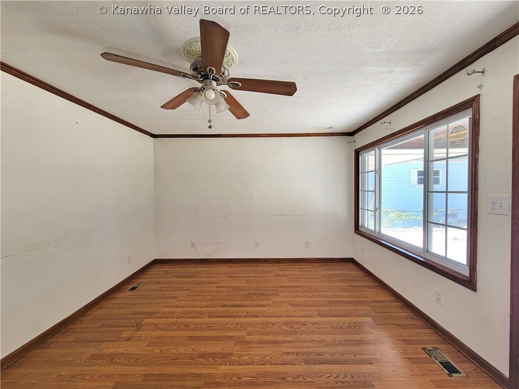 affordable house under 150K in Saint Albans West Virginia