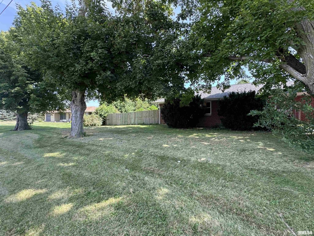 under 150,000 home budget Elmwood Illinois