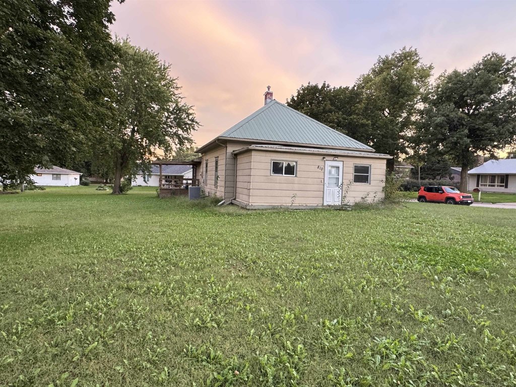 Sutton Nebraska housing under 150000