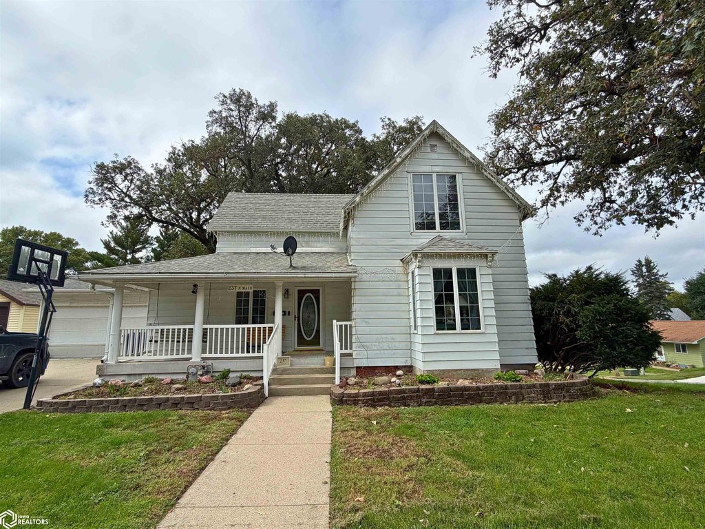 Denison Iowa home under 150,000