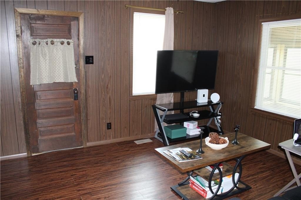Pittsburg Kansas housing under 150000