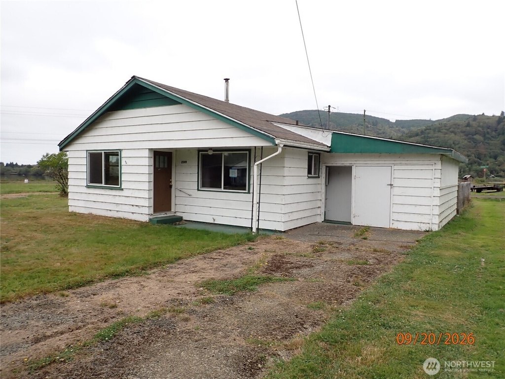 housing in Raymond Washington under 150000