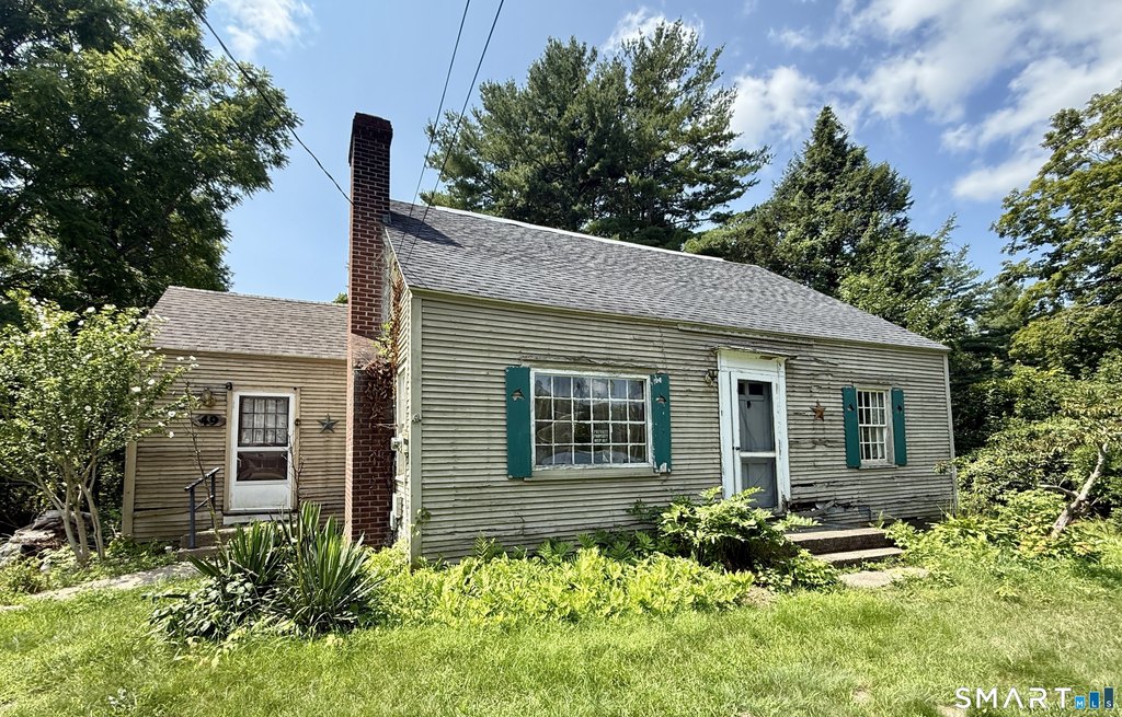 North Canaan Connecticut under 150,000 home