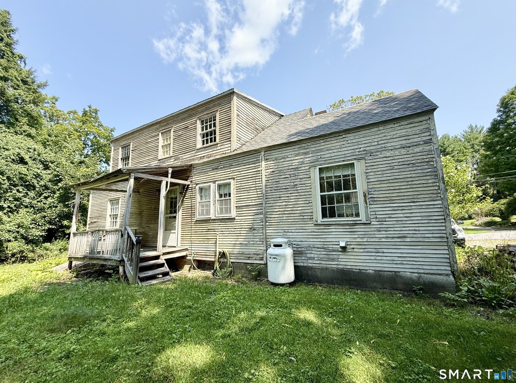 North Canaan Connecticut housing under 150000