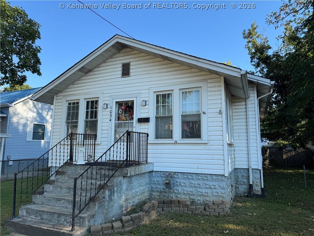 Charleston West Virginia housing under 150,000