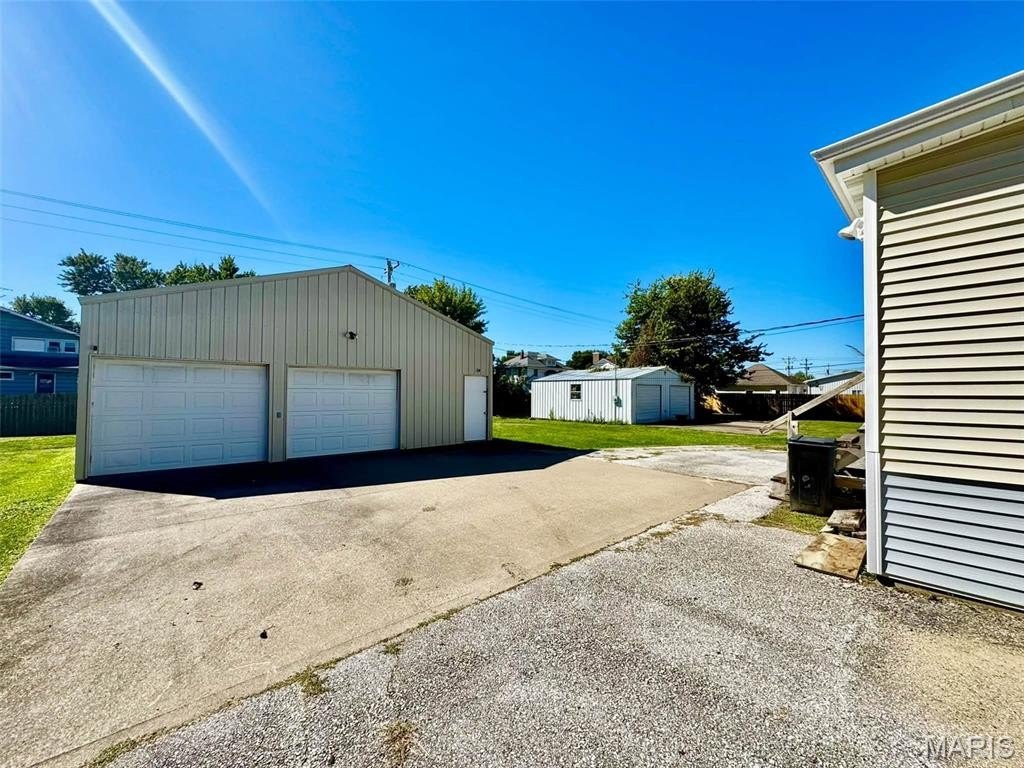 under 150000 housing Shelbina Missouri