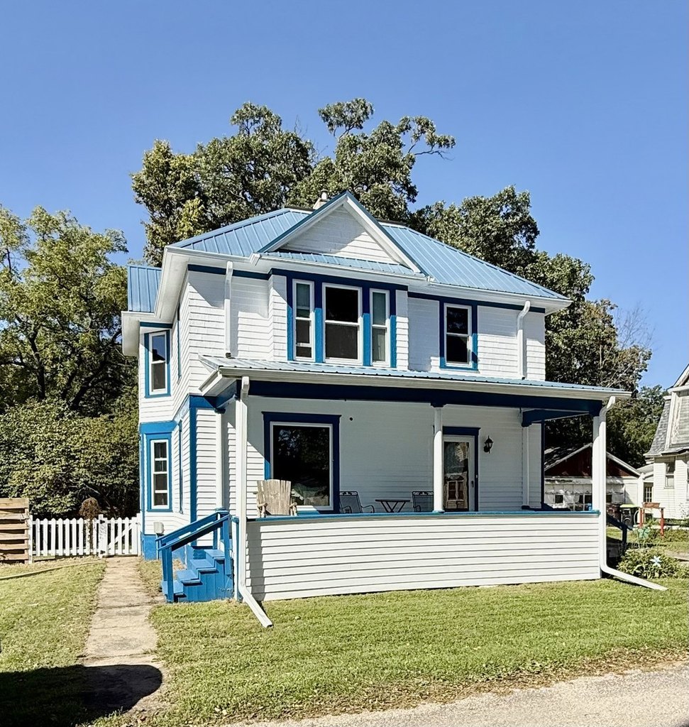 budget Toulon Illinois home under 150000