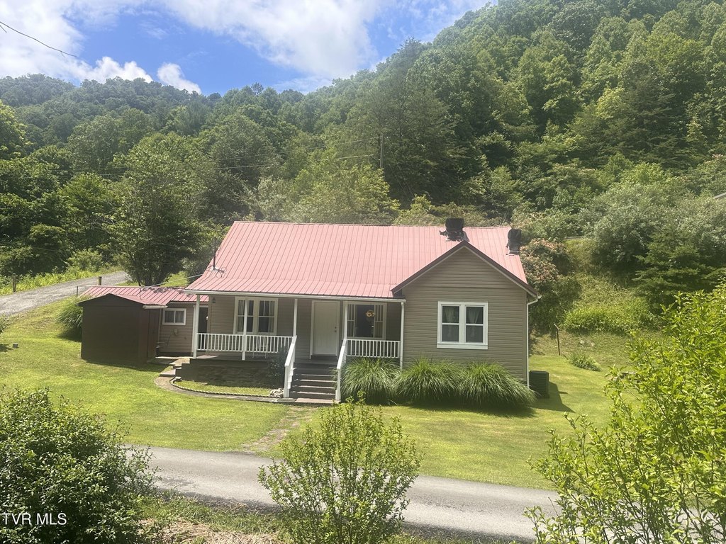 Grundy Virginia home under 150,000
