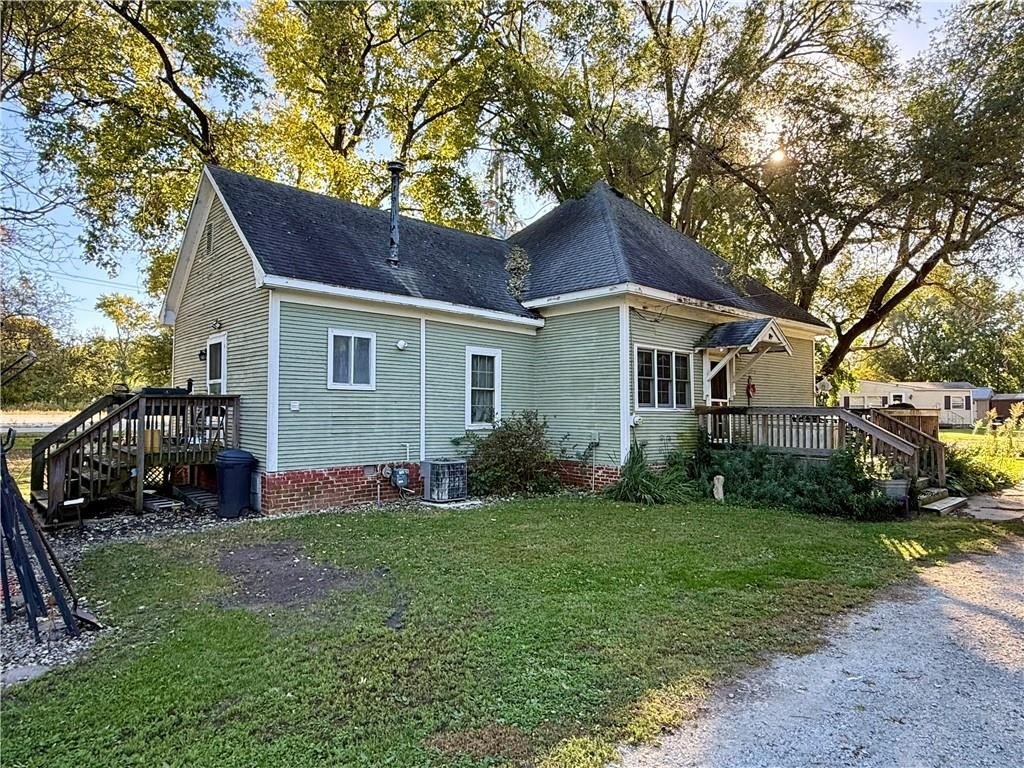 Newman house under $150,000 Illinois