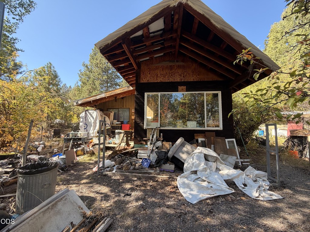 Chiloquin Oregon housing under 150,000