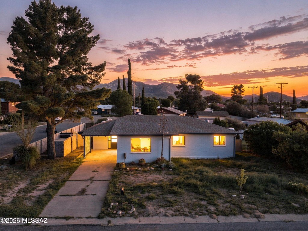 Bisbee Arizona housing under 150,000