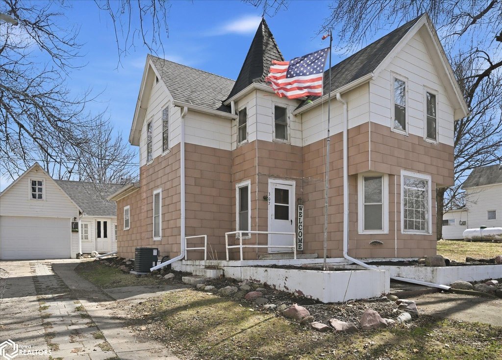 Charter Oak Iowa under 150000 home