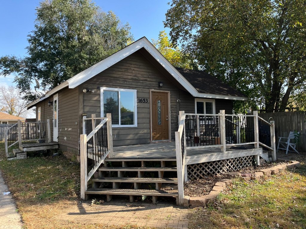 Minnesota house under 150K Windom
