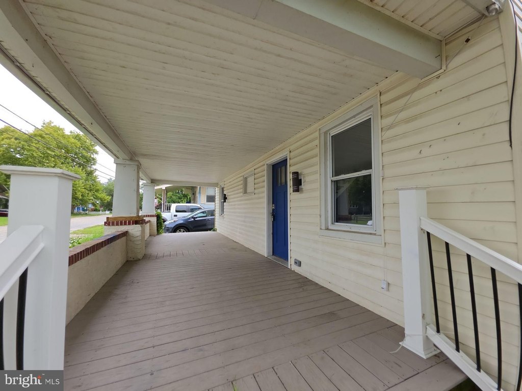 property under 150K in Leesburg New Jersey