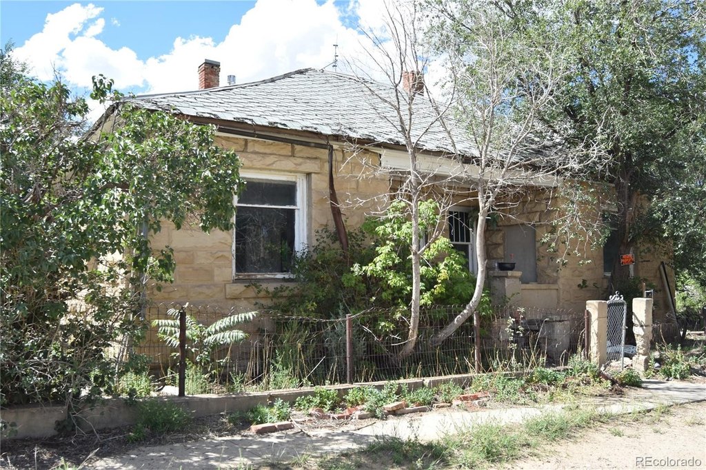 under 150,000 home budget Aguilar Colorado