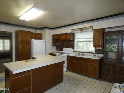 Strasburg North Dakota housing under 150000