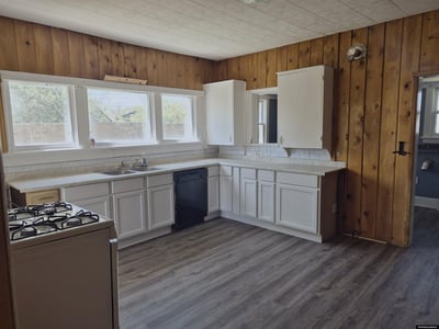 property under 150K in Wheatland Wyoming