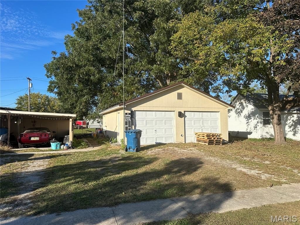 Canton Missouri housing under 150000