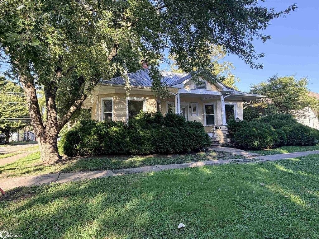 Fairfield Iowa under 150,000 home
